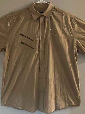 Rocawear Light Tan Short-Sleeve Button-Up Shirt Mens size 4X with Zip Pockets